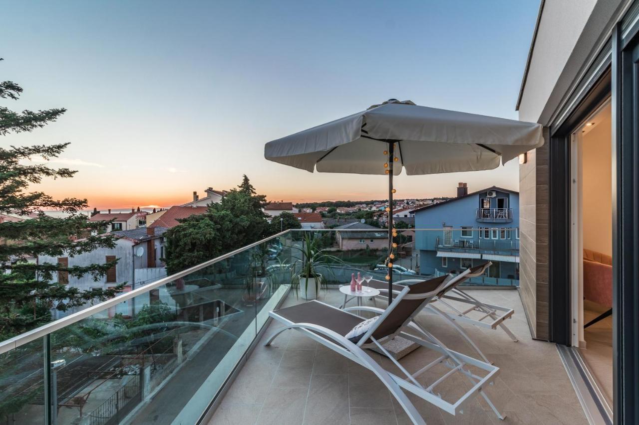 Villa Elena: Seaside Luxury with Whirlpool and Brijuni Islands View Fazana Exterior photo